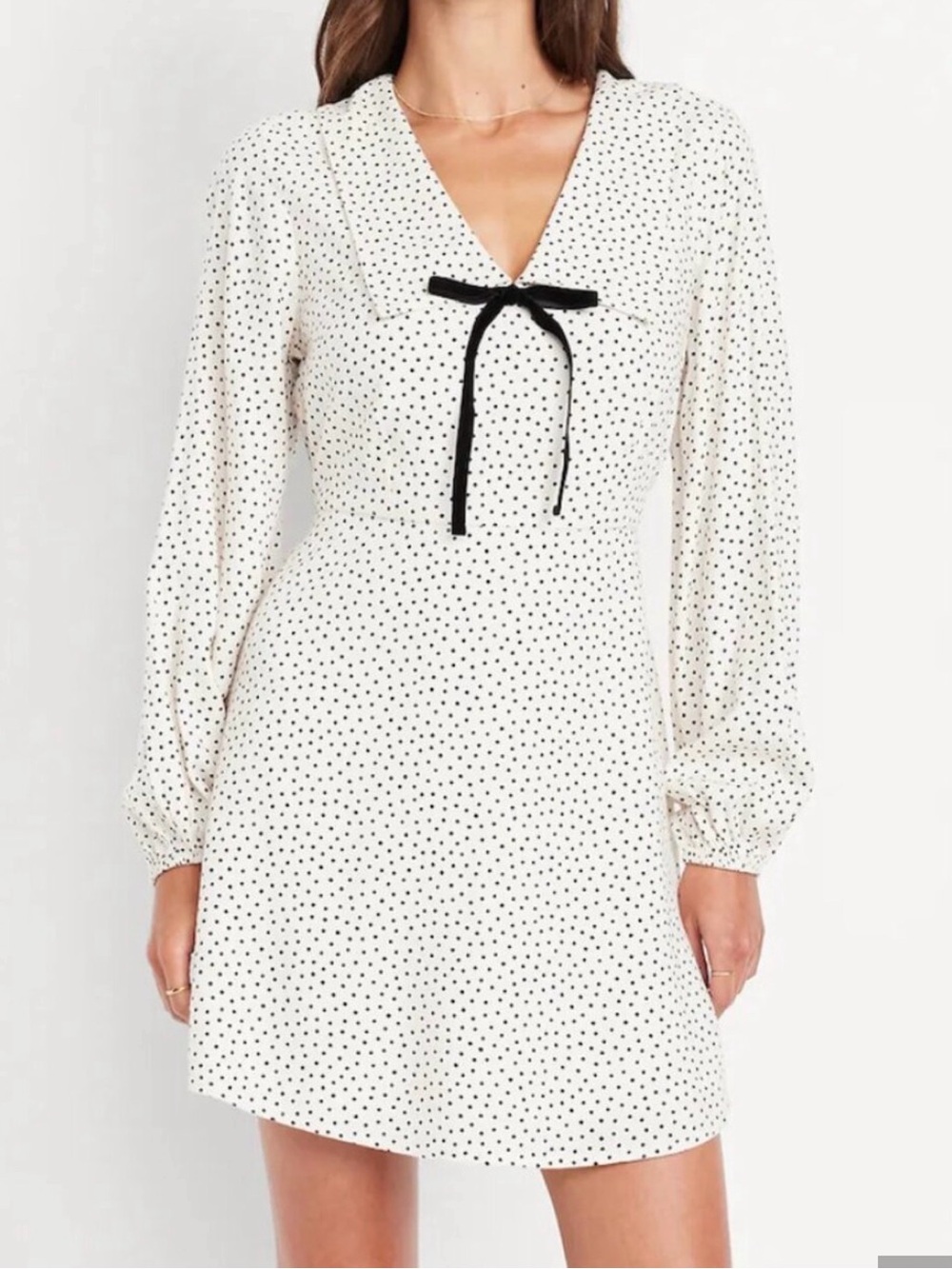 Old Navy White Polka Dot Long-Sleeve V-Neck Dress with Black Bow